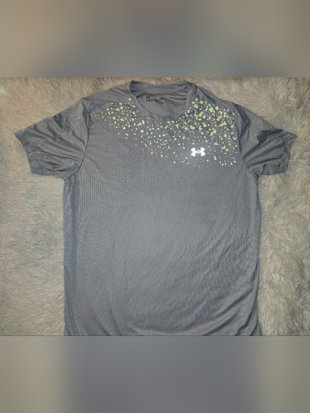 Under Armour Men’s Gray Short-Sleeve Performance Tee with Neon Green Speckle